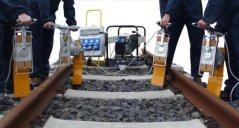 Listová podbijecí souprava GRV 4400 P - čtyři podbijecí hlavy