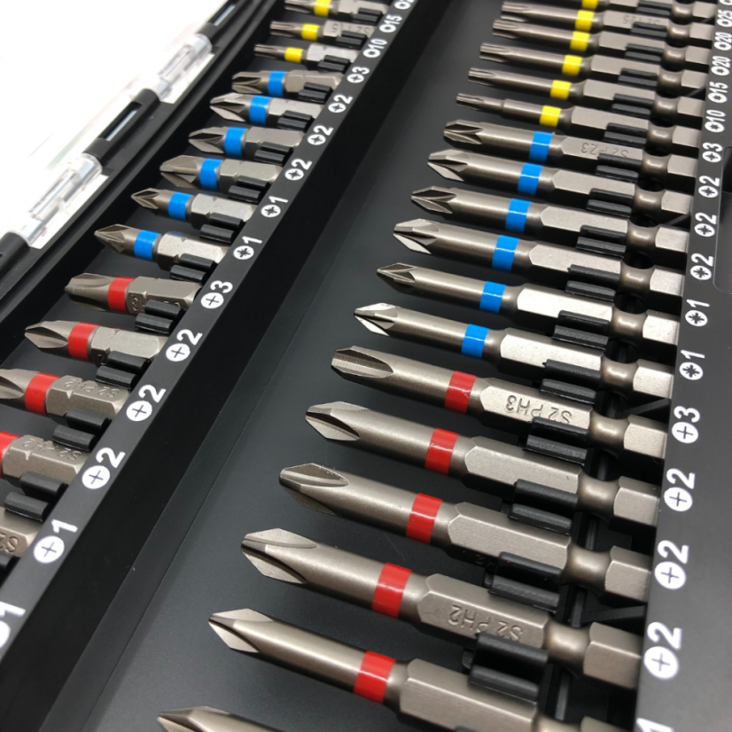 Sada 38 bitů a držák bitů