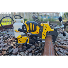 Akumulátorová vrtačka kolejnic e-TFR 330