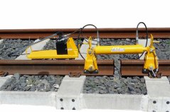 Hydraulický napínák kolejnic jednoduchý MI8