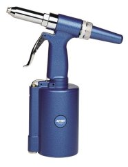 Pneumatické nýtovací kleště AP 412