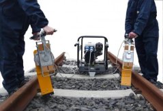 Listová podbijecí souprava GRV 2200 P - dvě podbijecí hlavy